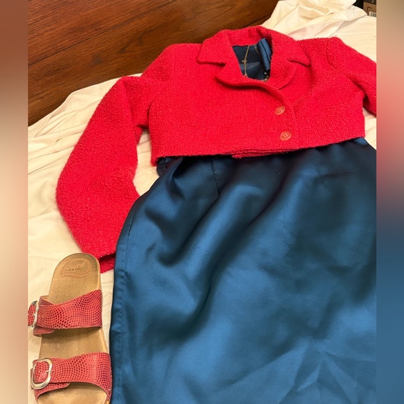 Chic Teal Sleeveless Midi Dress - Picture 5 of 16